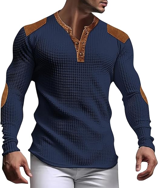 Våfflad henley herrtröja, slim fit. Långärmad för vardagsstil och komfort. En enfärgad bekväm tröja.