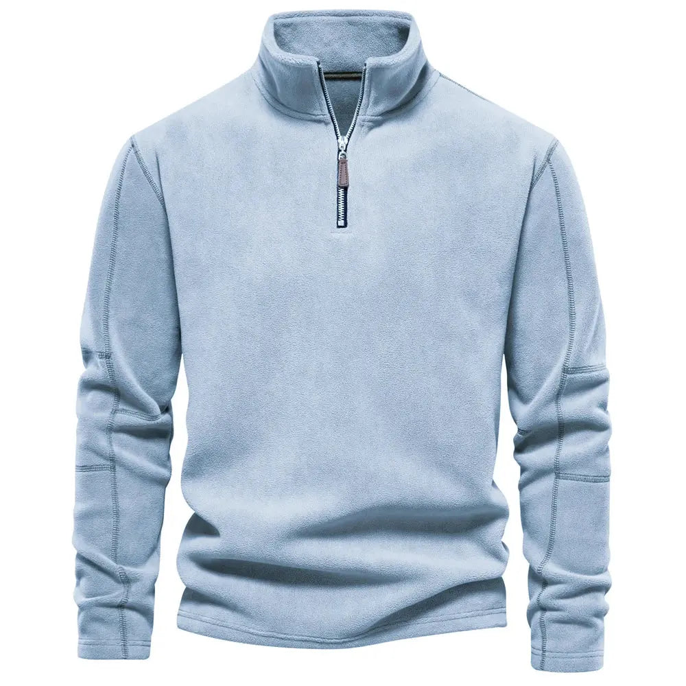 Herrtröja med turtleneck. Varm, bekväm halskrage. Stilren herrkläder för höst och vinter. Mångsidig.