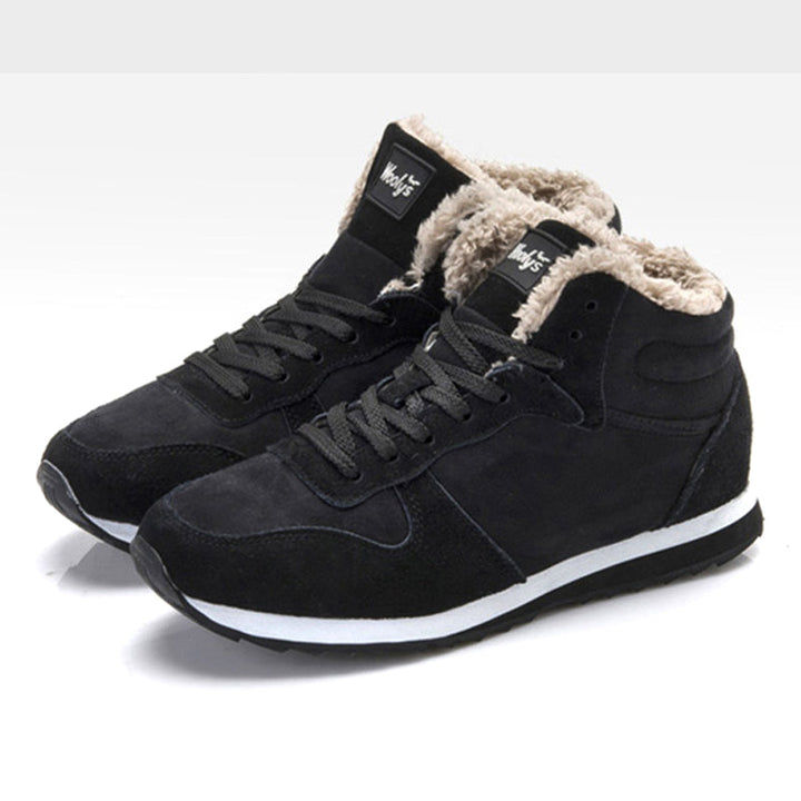 Svarta, bekväma unisex vintersneakers. Sportiga och casual skor för höst och vinter, varma för utomhusbruk.