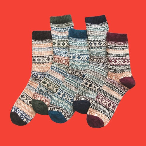 Stilrena kvinnors vinterstrumpor i vintage design, 5-pack. Dessa varma strumpor är perfekta för mysiga stunder.