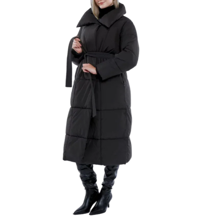 Vattentät lång damvinterjacka med bälte i stilren design, perfekt för kalla dagar. Varmt ytterplagg.