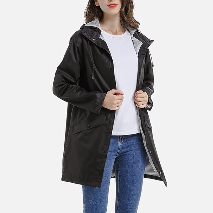 Kvinnors trenchcoat: Modern, vattentät och vindtät damjacka, idealisk för varierande svenskt väder.