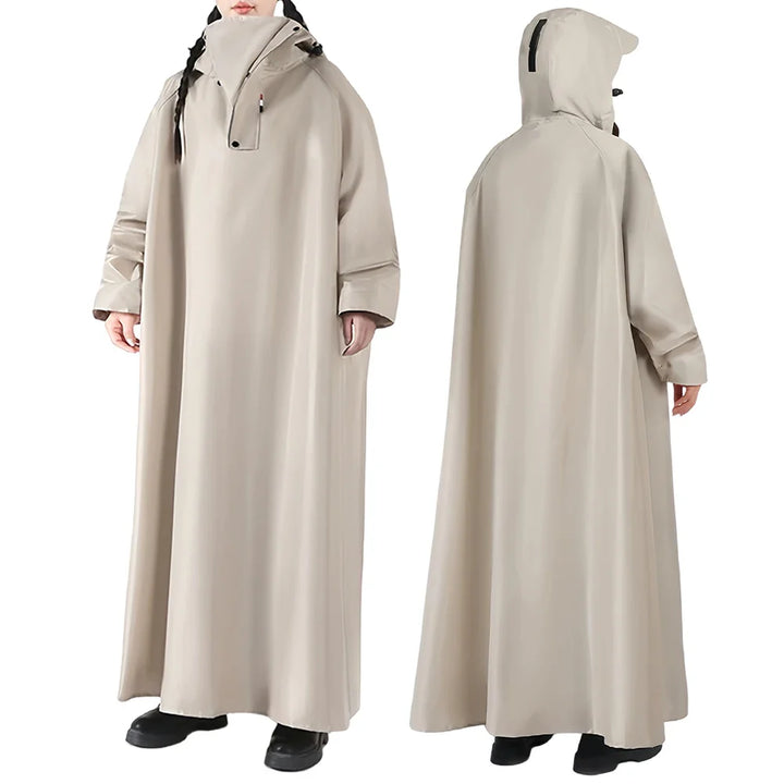 Vattentät unisex regnrock med huva, perfekt för regniga dagar och utomhusaktiviteter.