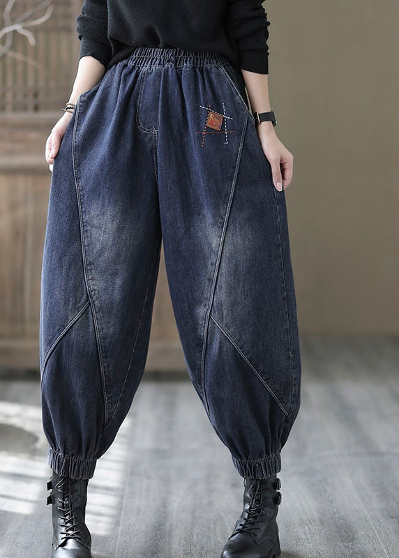 Kvinnors jeans i denimstil med elastisk midja och fickor, bekväm passform, retro look