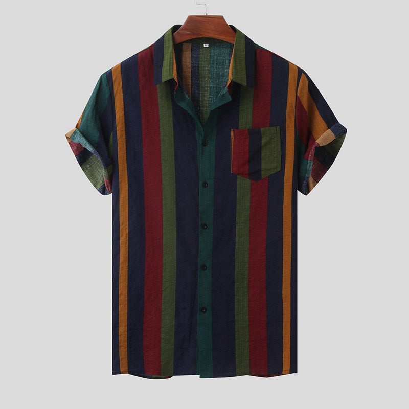 Herrskjorta i avslappnad passform med unikt vintage hawaiitryck, kort ärm, för en trendig sommarlook.