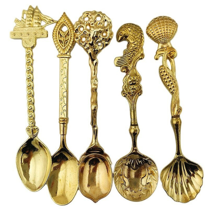 Set med 6 vintage metallkaffeskedar, perfekta bestick för kaffeälskaren, retrostil