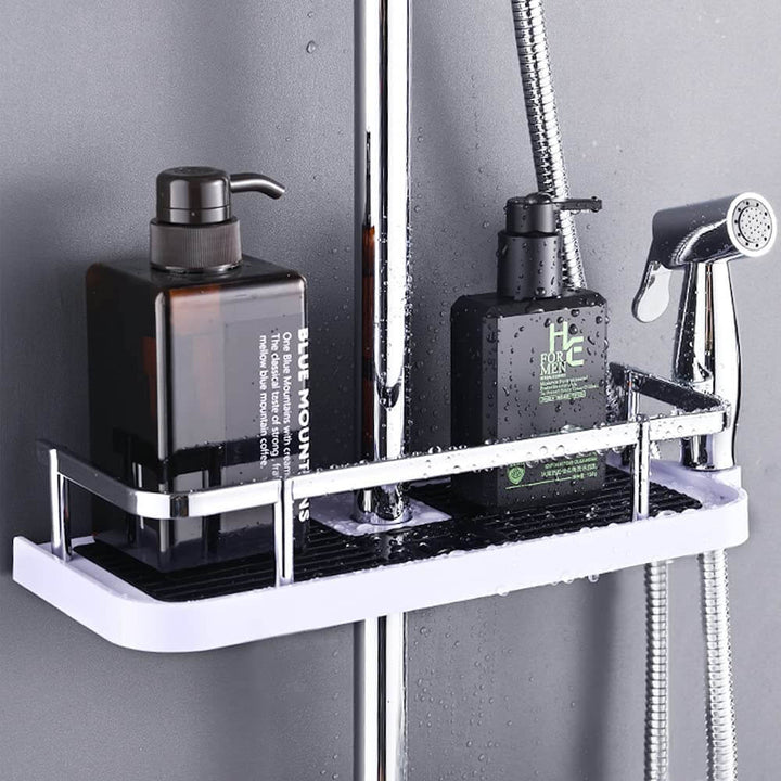 Närbild av modern duschhylla organizer med flera fack för badrumsartiklar, enkel att montera.