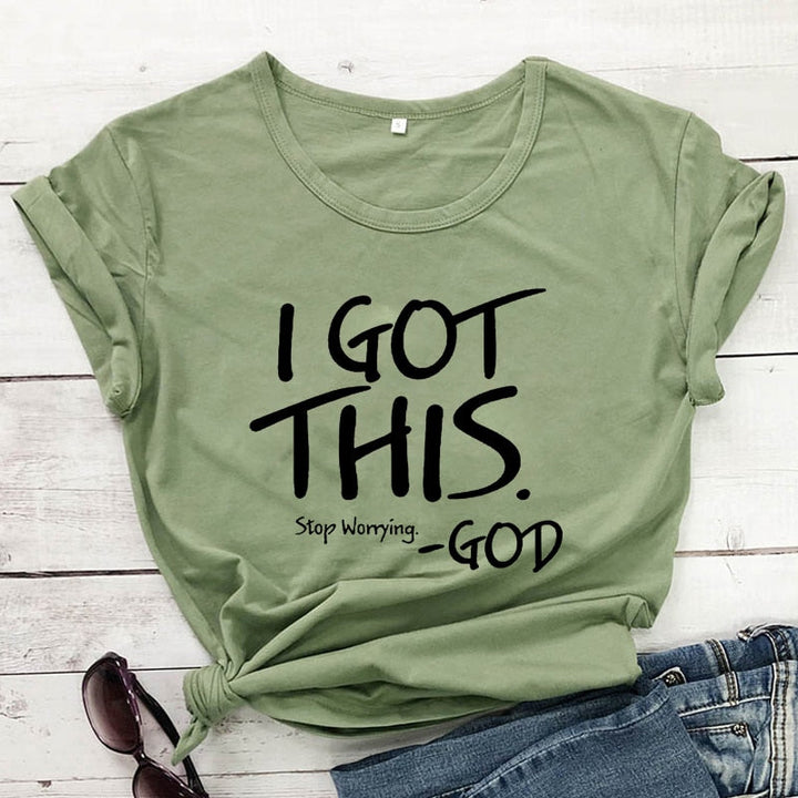 Dam t-shirt med O-hals, "Jag Har Detta Oroa Dig Inte". Snygg och bekväm texttröja för vardagsmode.
