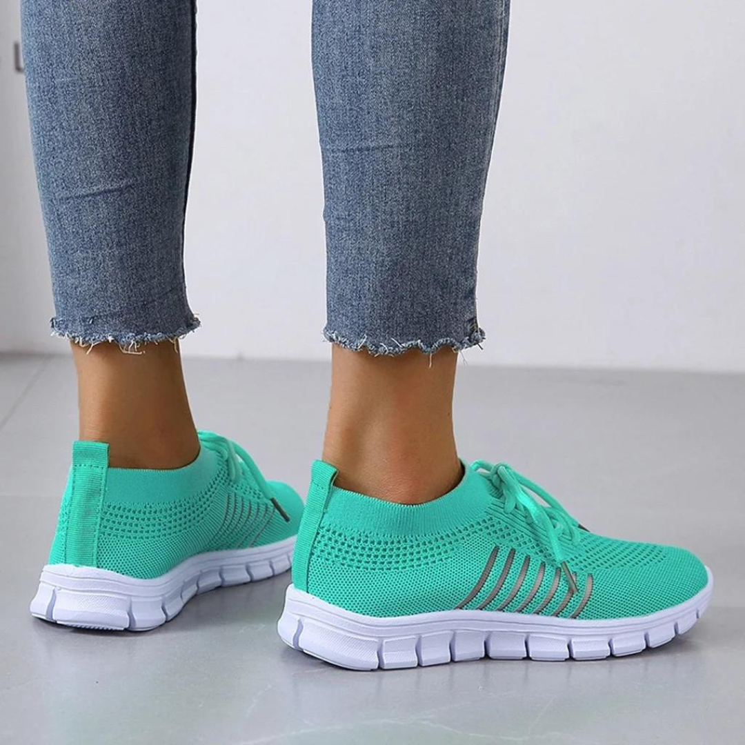 Beiga damsneakers med komfortsula, lätta promenadskor i andningsbart material.