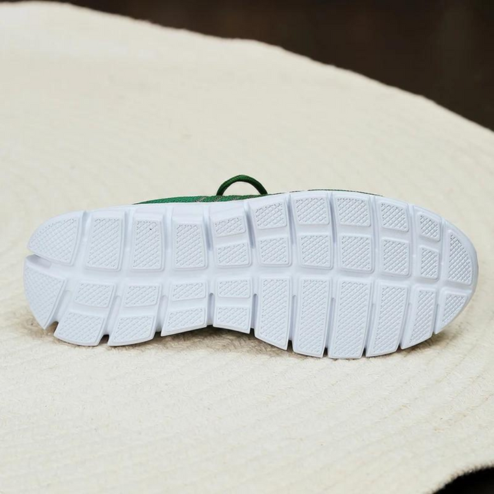 Vita damsneakers, stilrena komfortskor med enastående mjuk sula för vardagen.