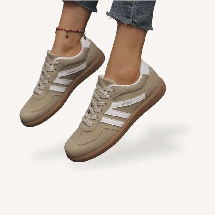 Sportiga casual sneakers för dam, med låg profil design och ergonomisk komfort för aktiva dagar.
