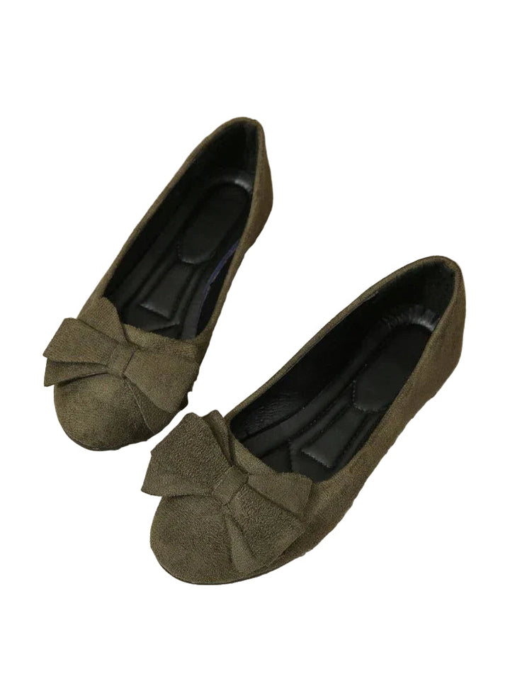 Vita kvinnors slip-on skor, bekväma vardagsskor. Perfekta lätta damskor för sommar & vår.
